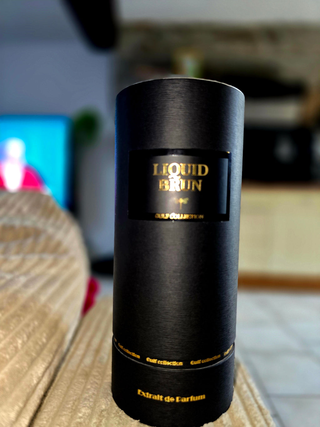 Liquide BRUN extrait de parfum